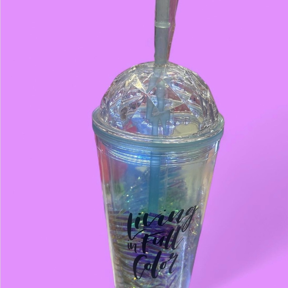 Holographic Tumbler with Straw